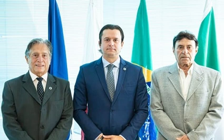 Sérgio Santos Rodrigues foi empossado ao lado dos vices, Biagio Teodoro Peluso e Lidson Potsch Magalhães, para um mandato até o fim de 2020