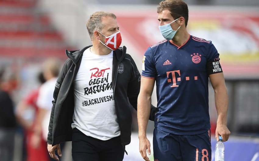 Hansi Flick e Goretzka - Bayern de Munique - Máscara