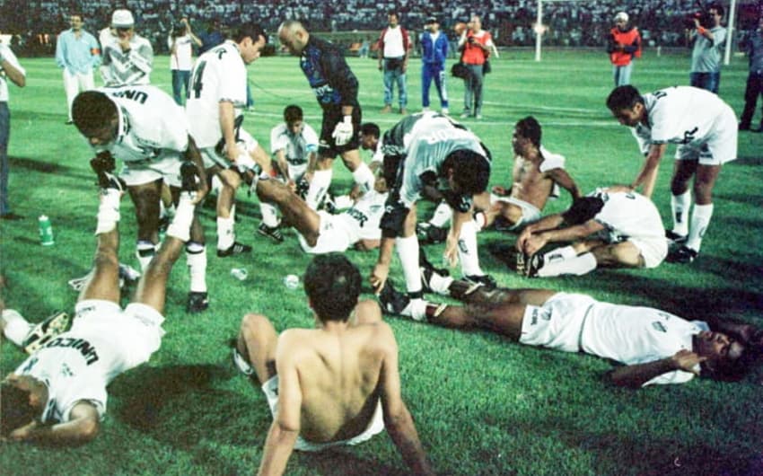 Santos 5 x 2 Fluminense - Campeonato Brasileiro 1995