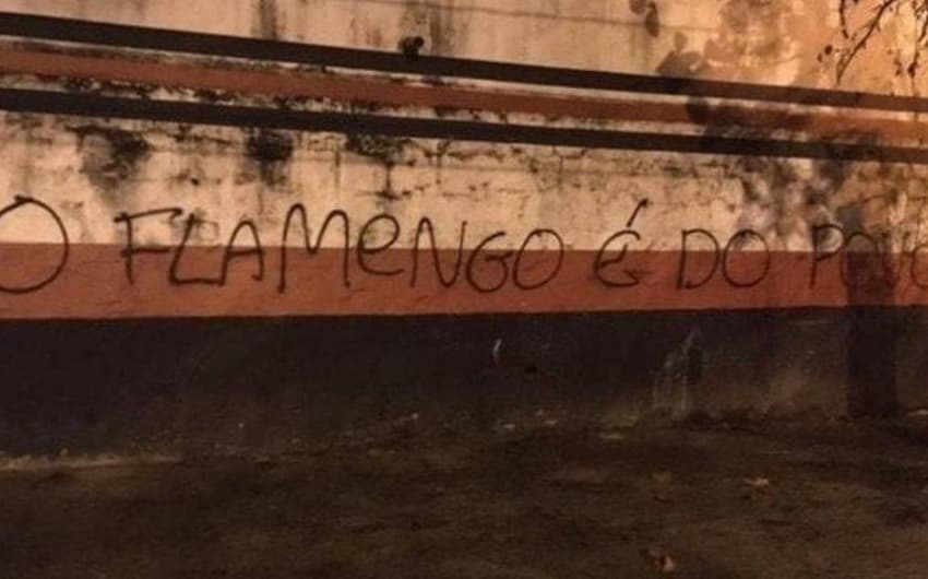 Flamengo muros pichados Landim