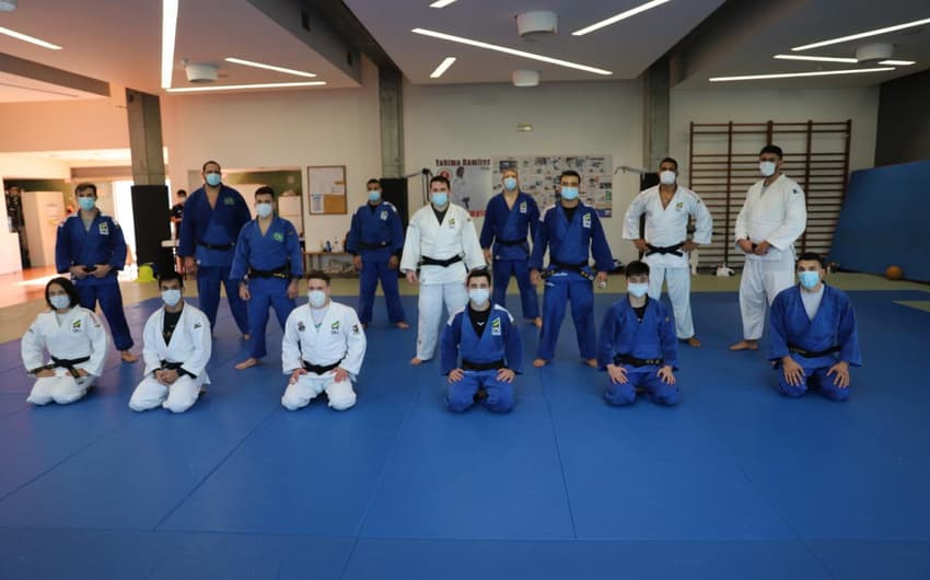 Judocas brasileiros treinam em Portugal (Foto: Divulgação)