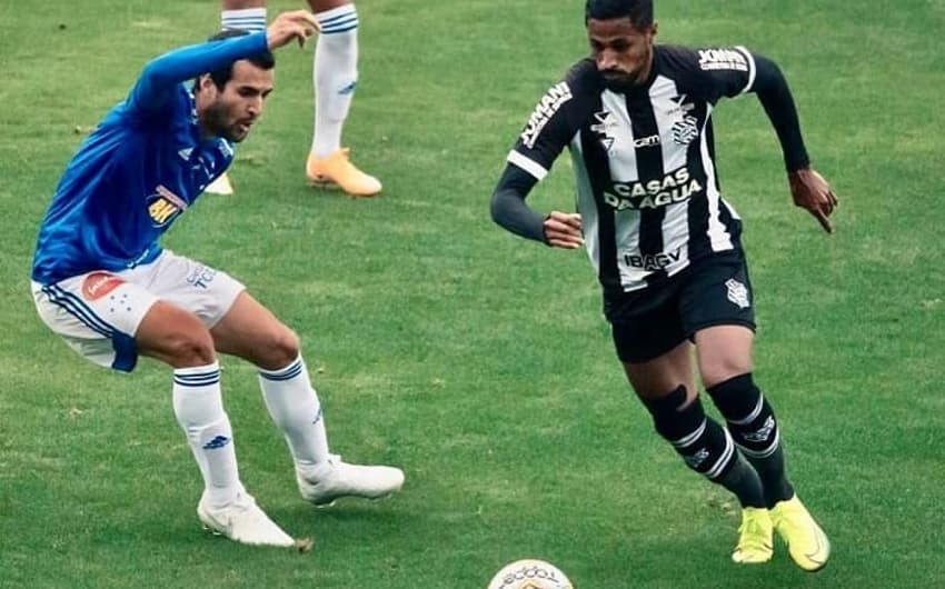 Figueirense x Cruzeiro - Diego Gonçalves
