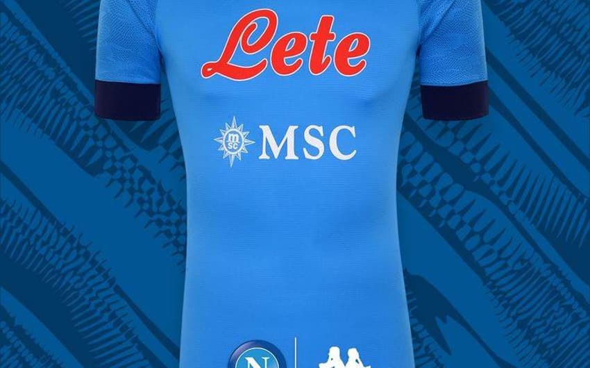 Primeira camisa do Napoli para 2020/21 mantém o tradicional azul claro do clube do Sul da Itália