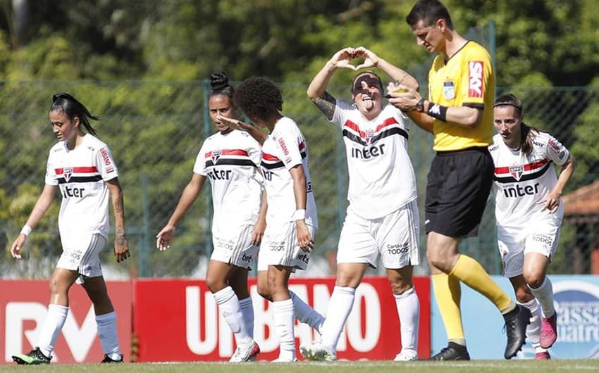 São Paulo soma dez pontos no Campeonato Brasileiro