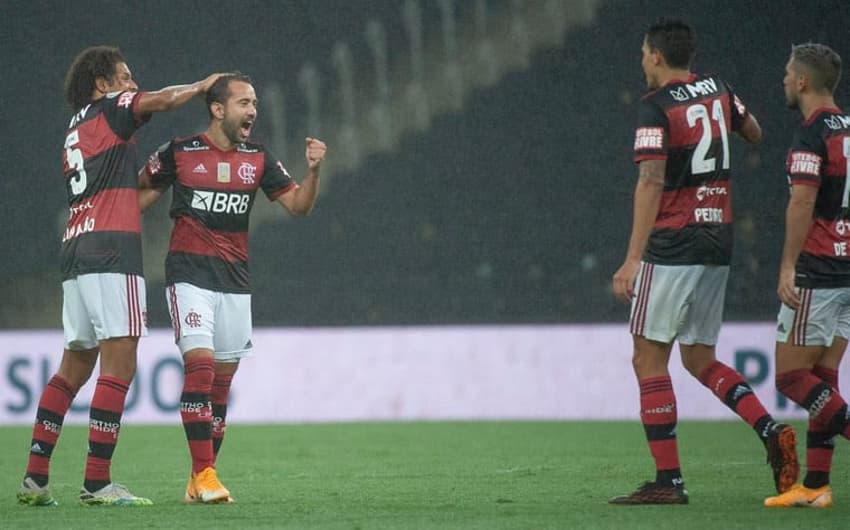 Arão, Everton Ribeiro, Arrascaeta e Pedro - Flamengo x Athletico PR