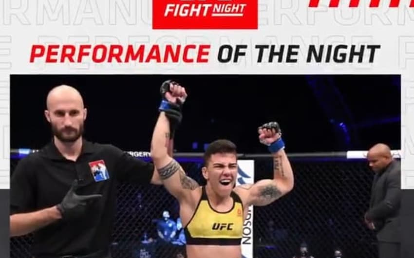 Bate-Estaca faturou o bônus de “Performance da Noite” após nocaute técnico (Foto: UFC)