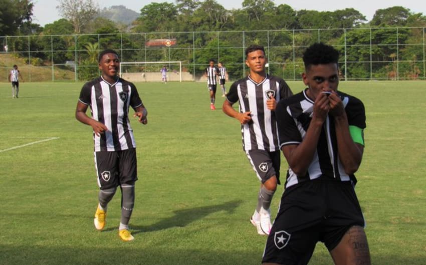 Botafogo sub-17 - Kauê