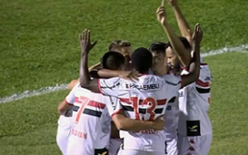 Botafogo-SP x Vitória