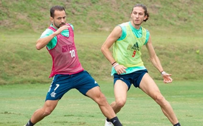 Everton Ribeiro e Filipe Luís