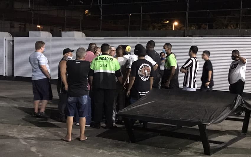 Torcedores - eleição do Botafogo