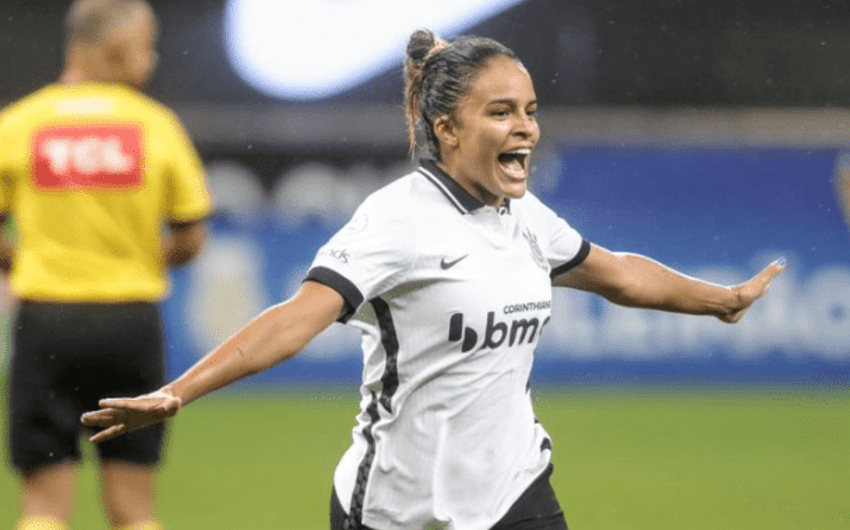 Gabi Nunes comemora gol pelo Corinthians