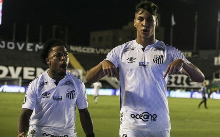 Santos x Grêmio - Kaio Jorge e Marinho