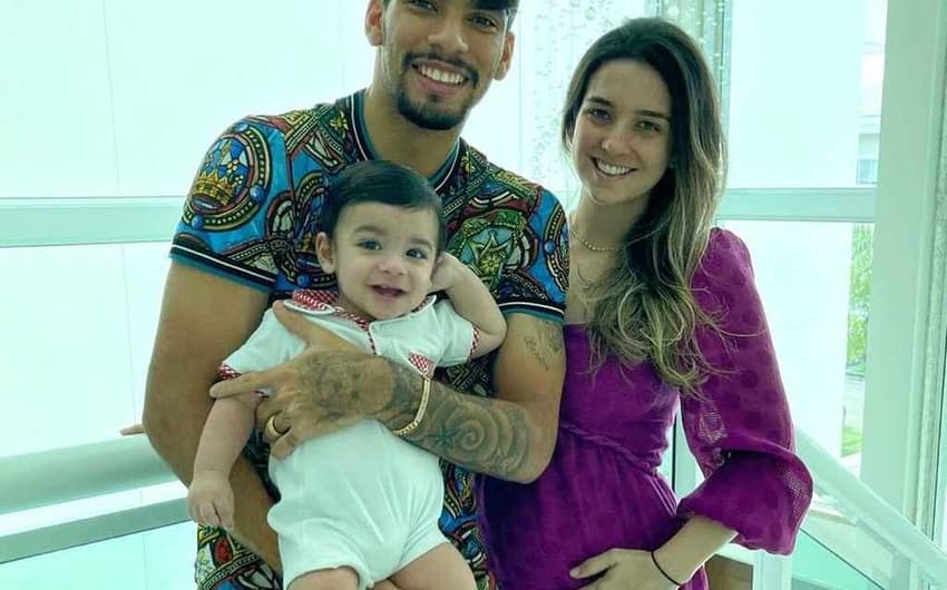 Lucas Paquetá e família