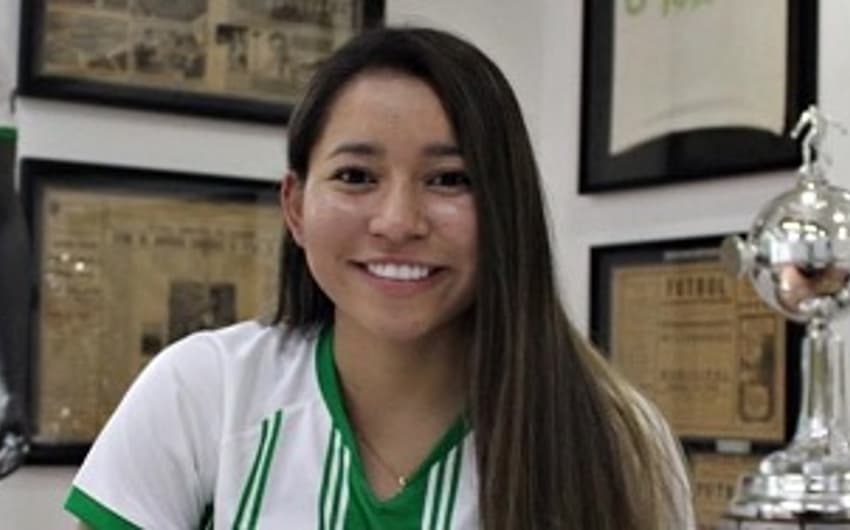 Jéssica Romero será a primeira estrangeira coma camisa do Cruzeiro na equipe feminina
