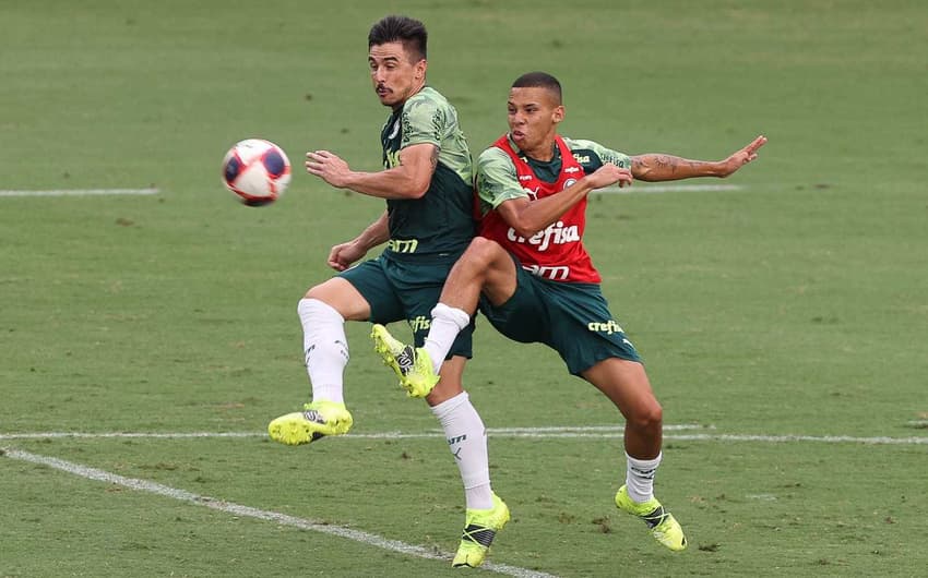 Willian Bigode treino Palmeiras