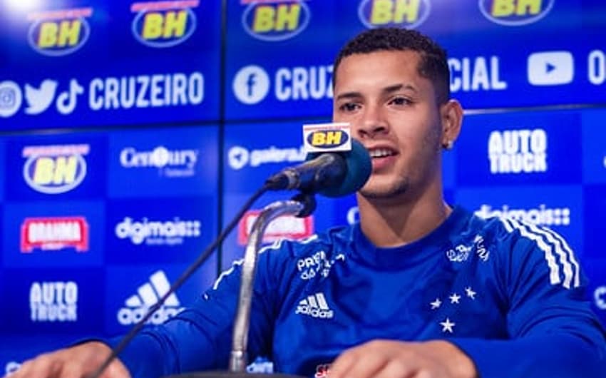 Matheus Pereira recuperou a titularidade no Cruzeiro após começar a temporada na reserva