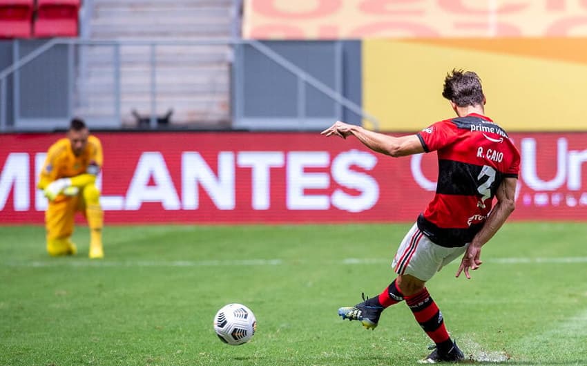 Flamengo x Palmeiras - Rodrigo Caio (Pênalti)