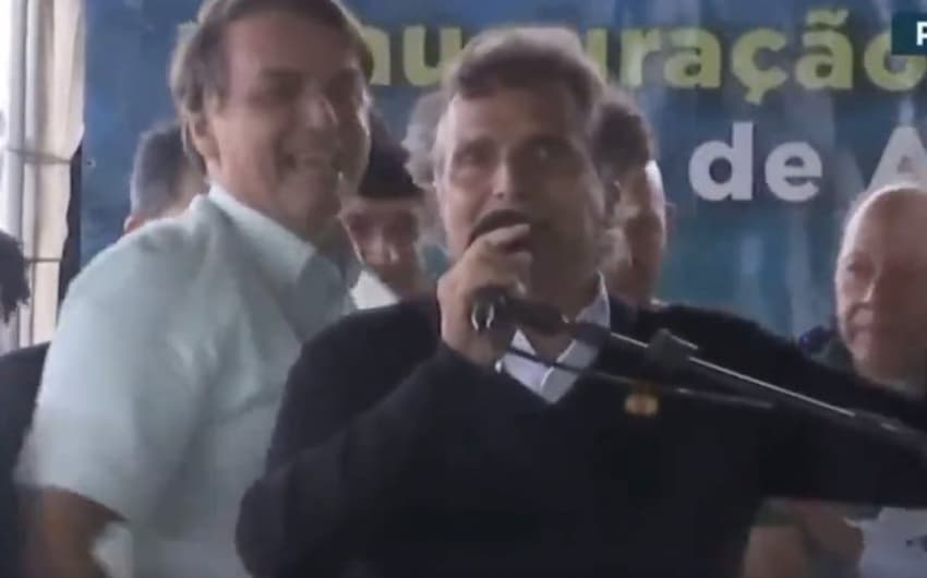 Nelson Piquet em palanque com Bolsonaro em Rondônia