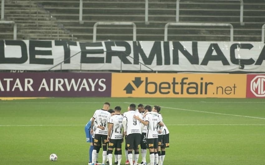 Corinthians x River Plate-PAR