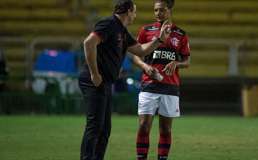 Rogério Ceni e Willian Arão - Flamengo