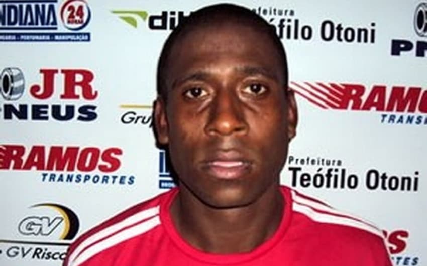 Diogo - ex-Flamengo e Santos