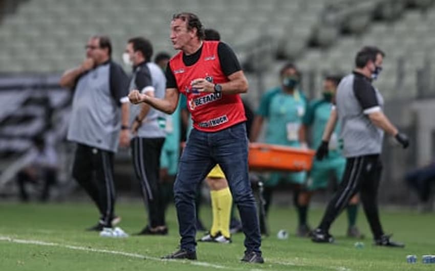 Cuca protagonizou uma briga com o árbitro do jogo Ceará x Atlético-MG, com ofensas e ameaças