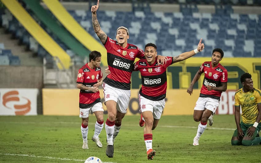 Cuiabá x Flamengo - Pedro e João Gomes
