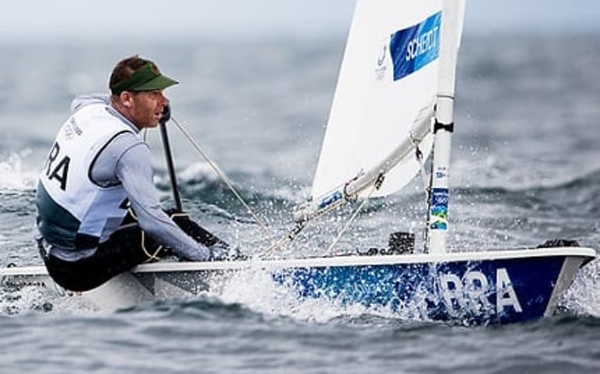 Robert Scheidt em ação nas Olimpíadas de Tóquio (Foto: World Sailing)