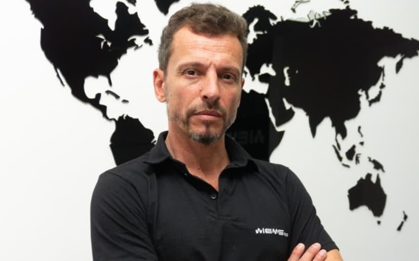 CEO fundador da WIEMSpro Brasil, Xavier Iglesias falou sobre a função do equipamento de eletroestimulação