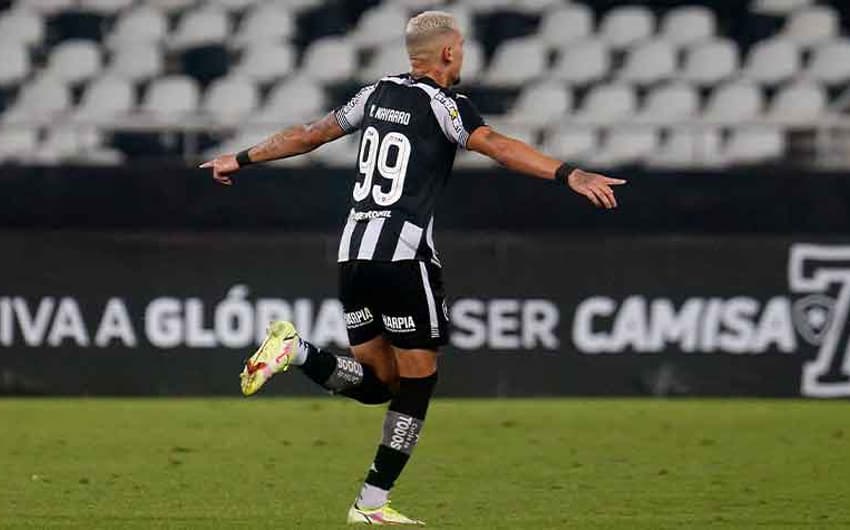 Botafogo x Sampaio Correa - Navarro