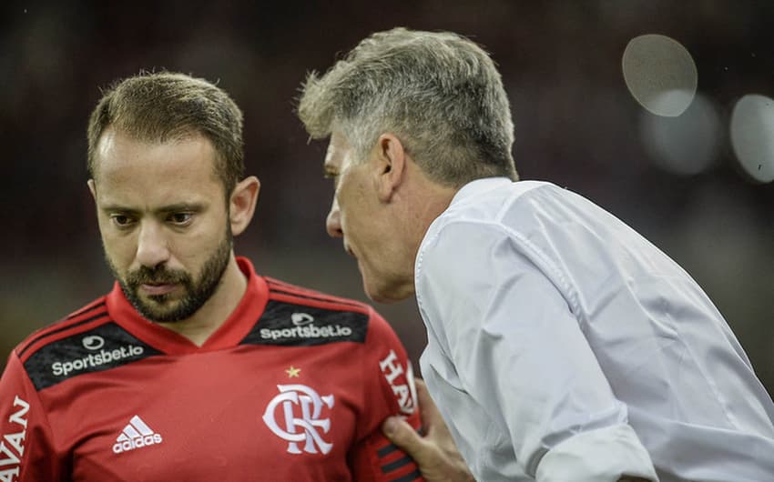 Everton Ribeiro e Renato Gaúcho