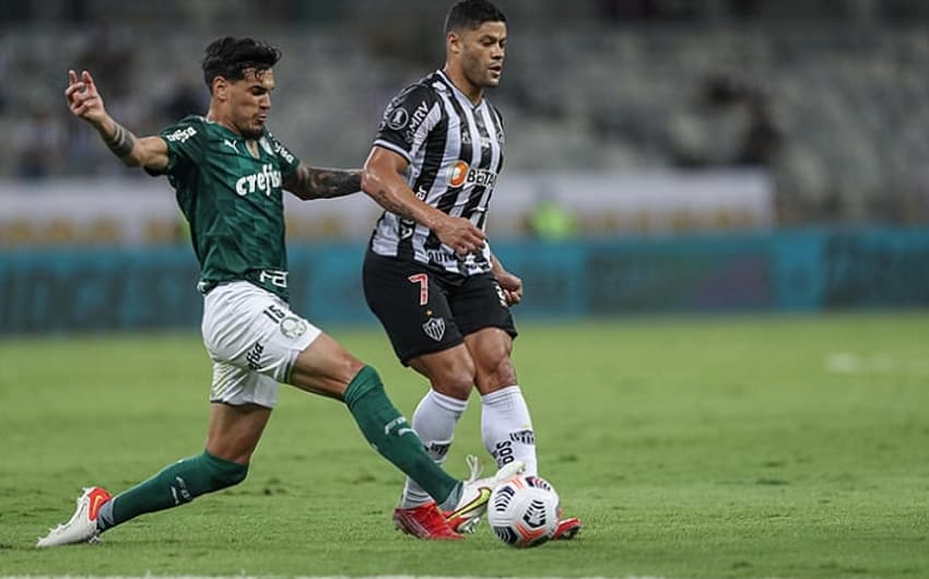 Atlético-MG x Palmeiras - Hulk e Gustavo Gómez