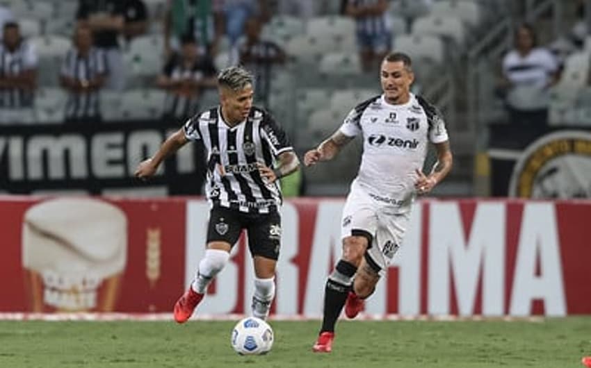 Zaracho deixou Cuca feliz com seu desempenho diante do Ceará