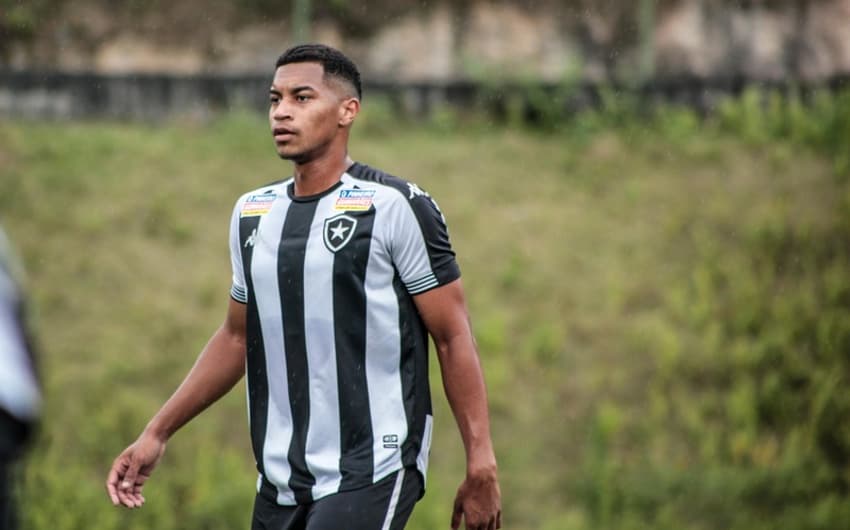 Carlos Araújo - Botafogo Sub-20