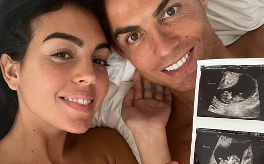 Cristiano Ronaldo será pai de gêmeos