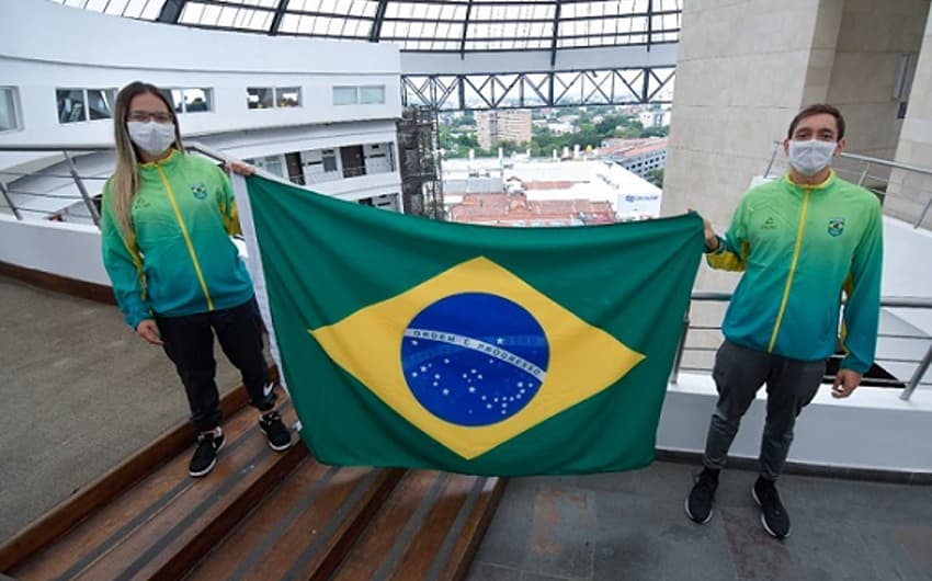 Pâmela Rosa e Breno Correia serão os porta-bandeiras do Brasil em Cali (Foto: Washington Alves/COB)