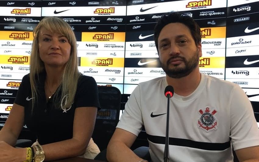 Cristiane Gambaré e Arthur Elias - futebol feminino do Corinthians