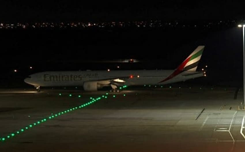Avião da Emirates que levou Djokovic para Dubai