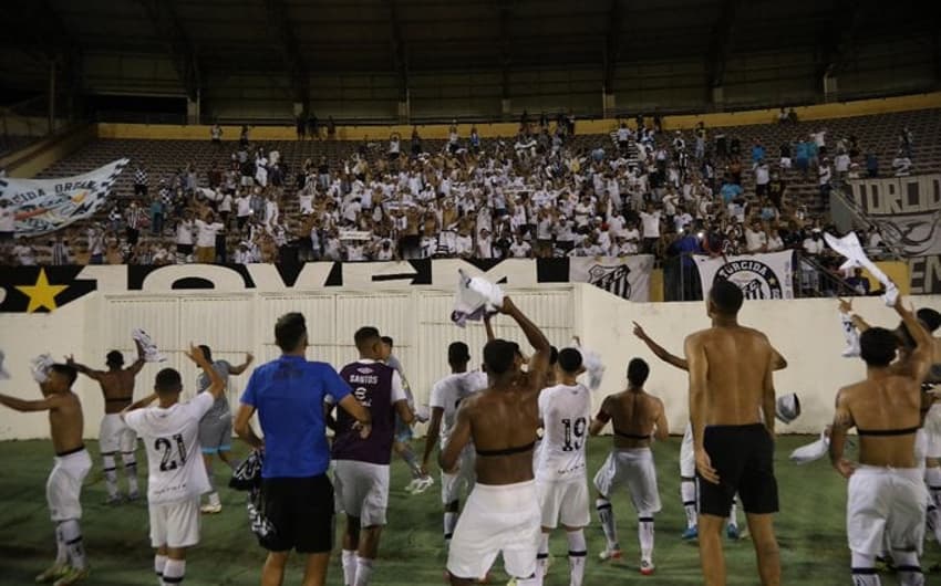 Santos x Fluminense - Copinha - festa com torcida