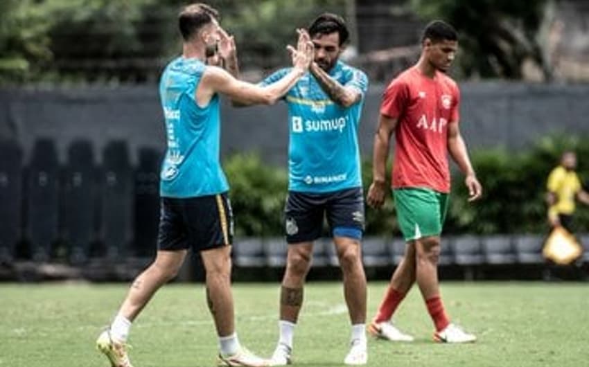 Goulart e Baptistão - jogo-treino do Santos