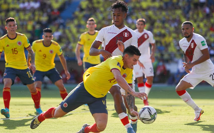Colombia x Peru