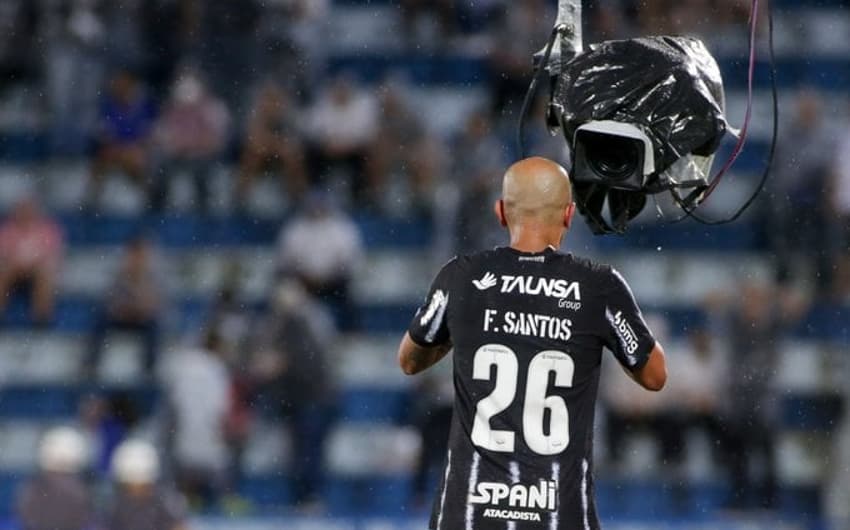 Fábio Santos - Santo André x Corinthians