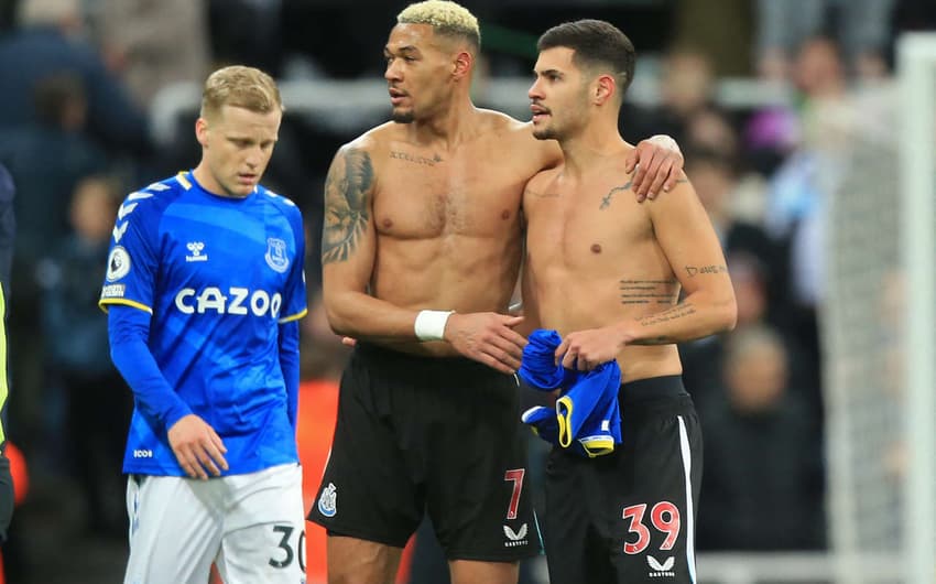 Newcastle x Everton - Joelinton e Bruno Guimarães