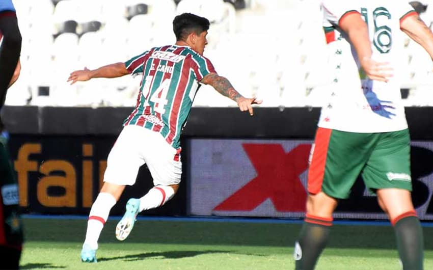 Fluminense x Portuguesa - Comemoração Cano