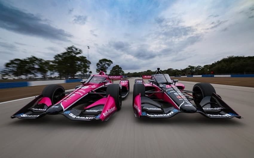 Os dois carros da Meyer Shank Racing para a IndyCar 2022: Helio Castroneves (06) e Simon Pagenaud (60) (Foto: IndyCar Media)