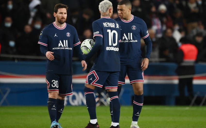 Mbappé Messi e Neymar - PSG x Saint-Etienne