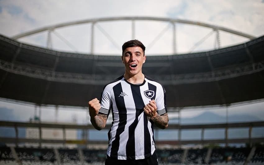 Renzo Saravia - Botafogo