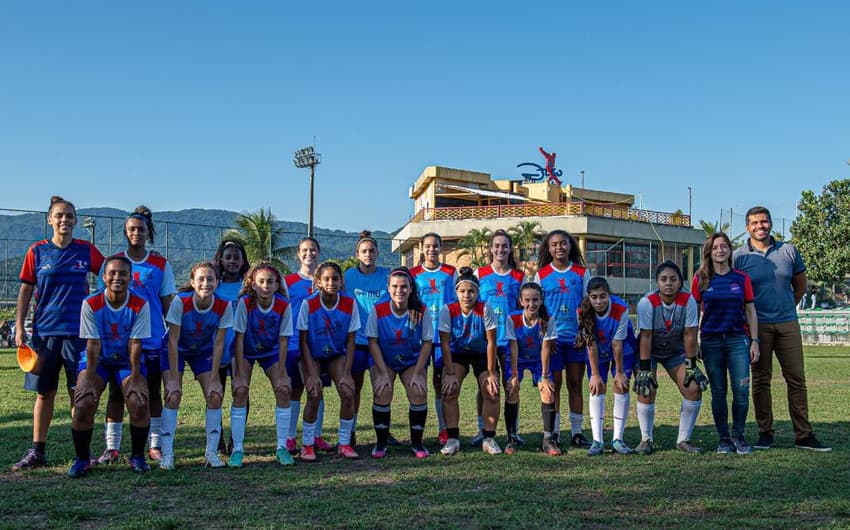 Projeto de Futebol Feminino Zico10
