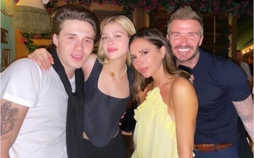 Brooklyn Beckham, a noiva Nicola Peltz e os pais Victoria e David Beckham