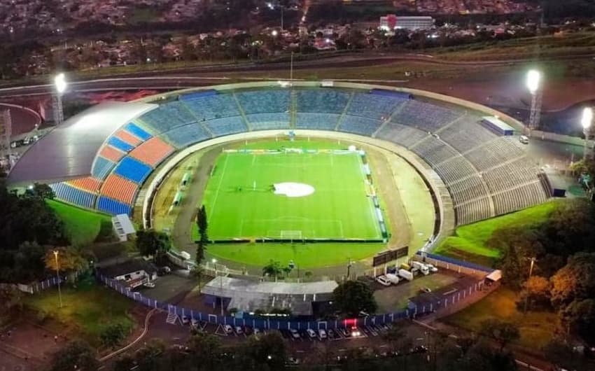 Estádio do Café - Pre-jogo Portuguesa-RJ x Corinthians